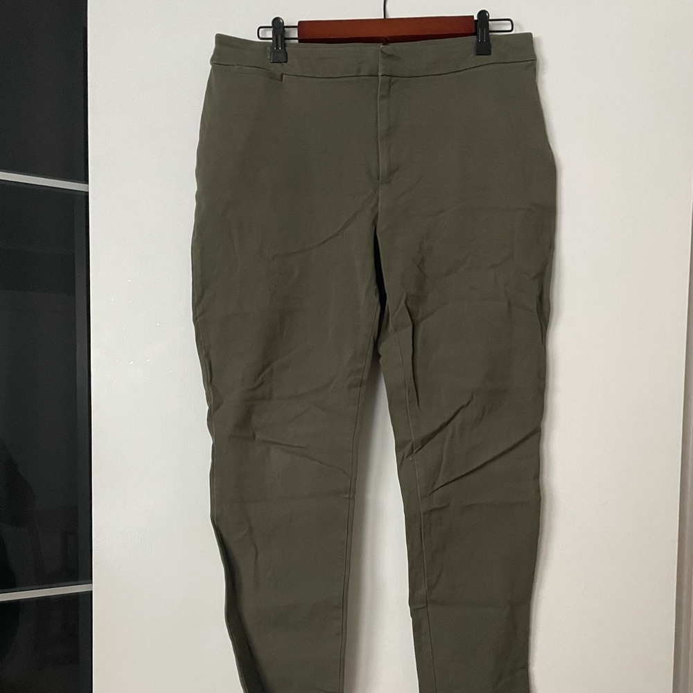 A new day green dress pants crop size 12